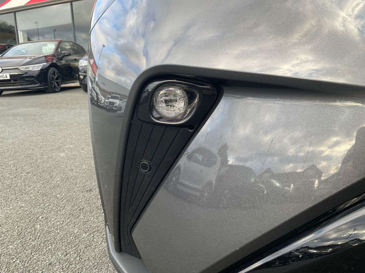 2023 TOYOTA C-HR 2023 TOYOTA C-HR