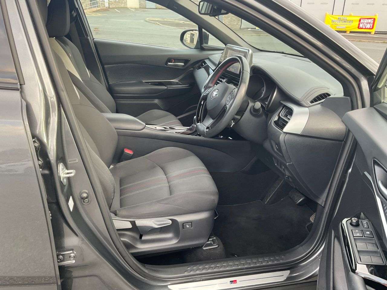 2023 TOYOTA C-HR 2023 TOYOTA C-HR