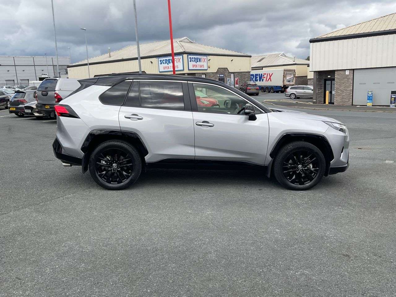 A 2023 TOYOTA RAV4 2.5 VVT-h GPF Dynamic SUV 5dr Petrol Hybrid CVT 4WD Euro 6 (s/s) (222 ps) S A 2023 TOYOTA RAV4 2.5 VVT-h GPF Dynamic SUV 5dr Petrol Hybrid CVT 4WD Euro 6 (s/s) (222 ps) S