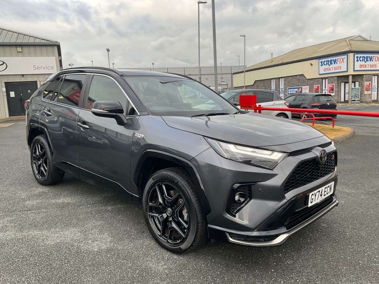 A 2024 TOYOTA RAV4 2.5 VVT 18.1kWh GR SPORT SUV 5dr Petrol Plug-in Hybrid CVT 4WD Euro 6 (s/s) A 2024 TOYOTA RAV4 2.5 VVT 18.1kWh GR SPORT SUV 5dr Petrol Plug-in Hybrid CVT 4WD Euro 6 (s/s)