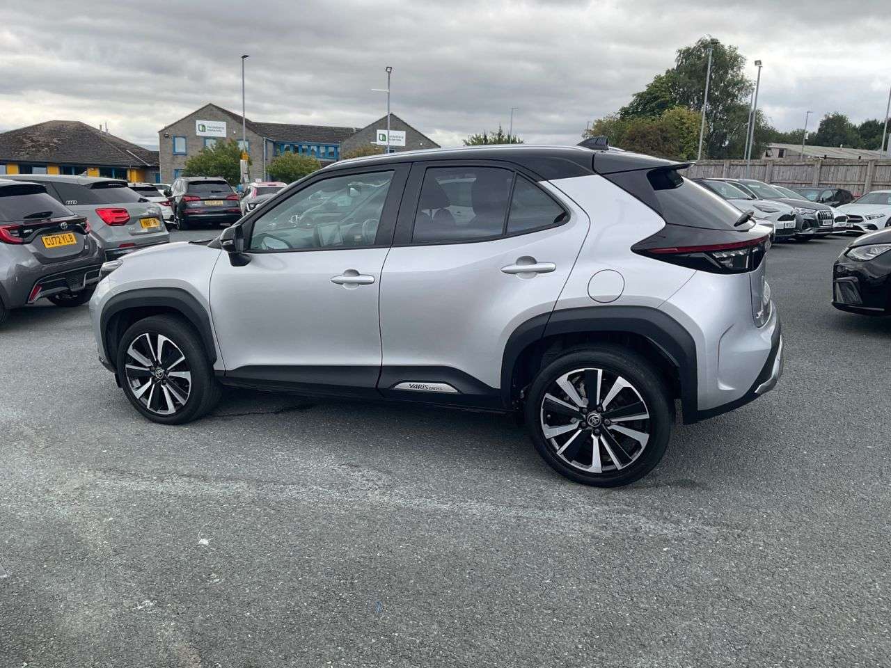 2022 TOYOTA YARIS CROSS 2022 TOYOTA YARIS CROSS