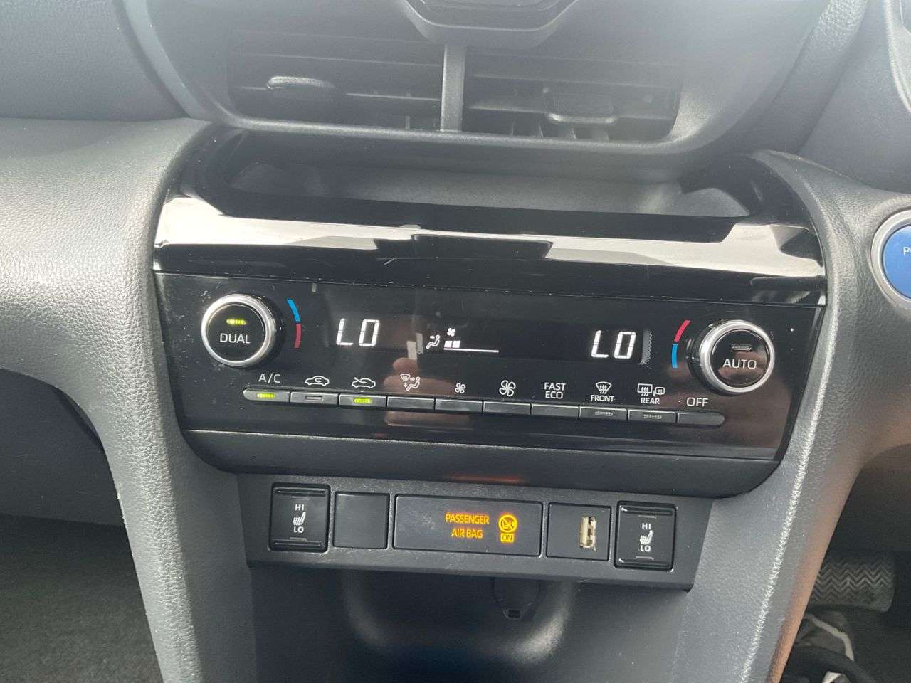 2022 TOYOTA YARIS CROSS 2022 TOYOTA YARIS CROSS