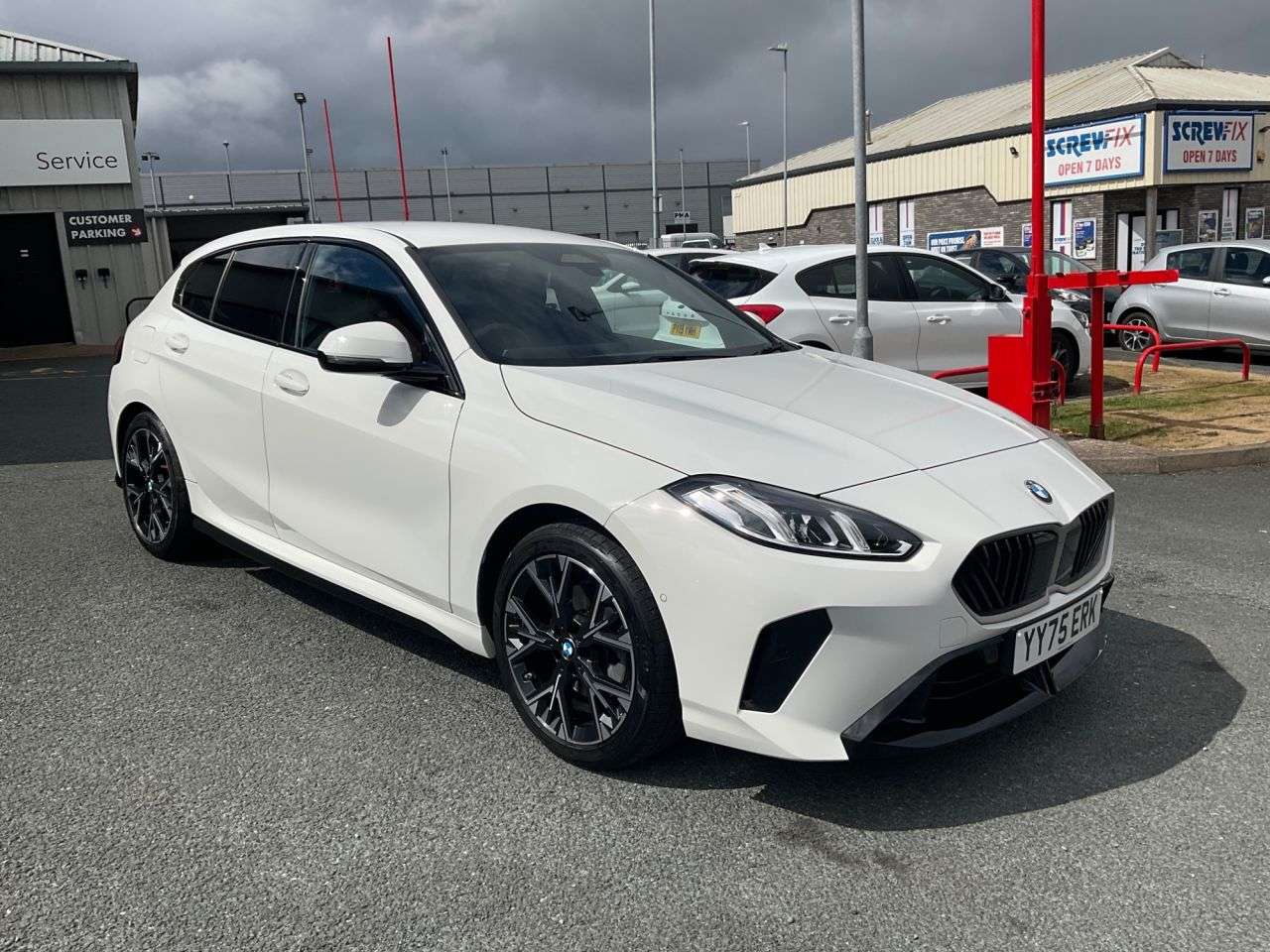 A 2025 BMW 1 SERIES 1.5 120i MHT M Sport Hatchback 5dr Petrol Hybrid DCT Euro 6 (s/s) (170 ps) A 2025 BMW 1 SERIES 1.5 120i MHT M Sport Hatchback 5dr Petrol Hybrid DCT Euro 6 (s/s) (170 ps)