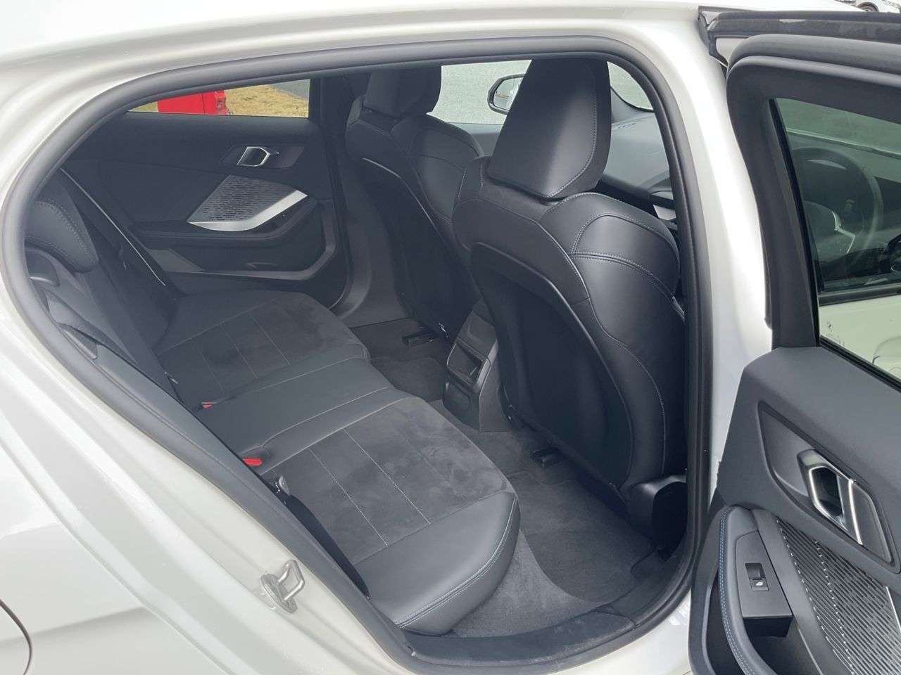 2025 BMW 1 SERIES 2025 BMW 1 SERIES