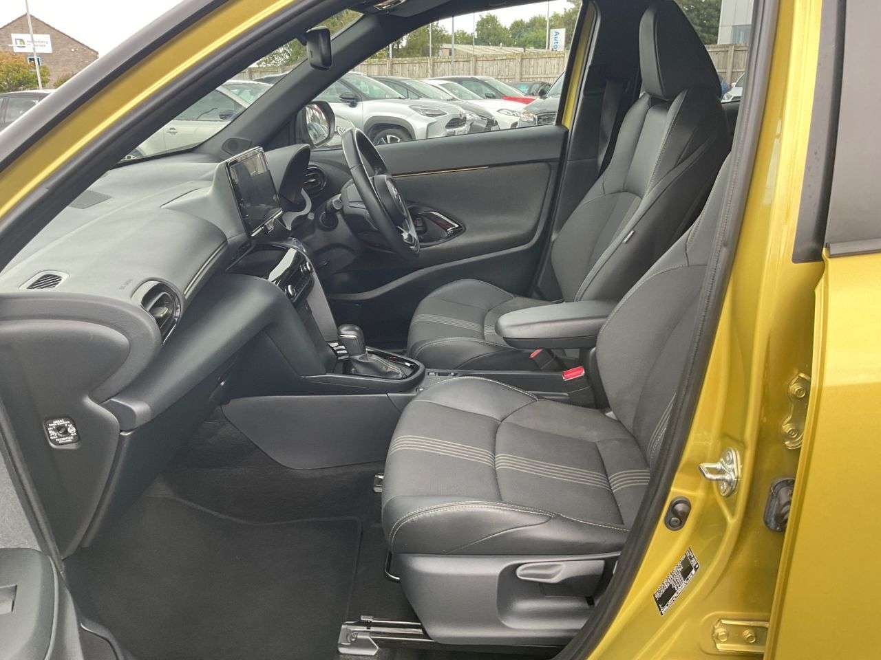 2022 TOYOTA YARIS CROSS 2022 TOYOTA YARIS CROSS