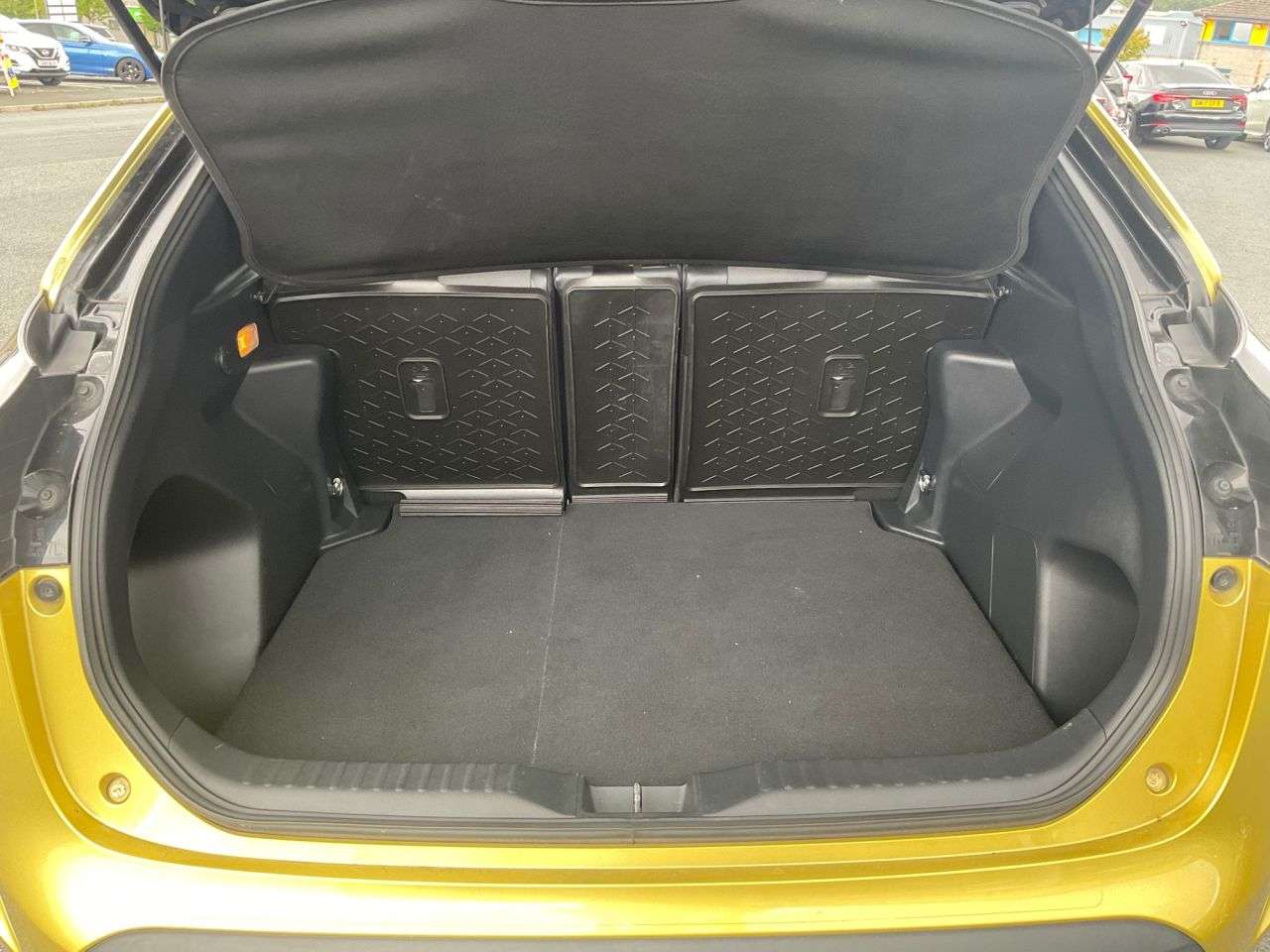 2022 TOYOTA YARIS CROSS 2022 TOYOTA YARIS CROSS