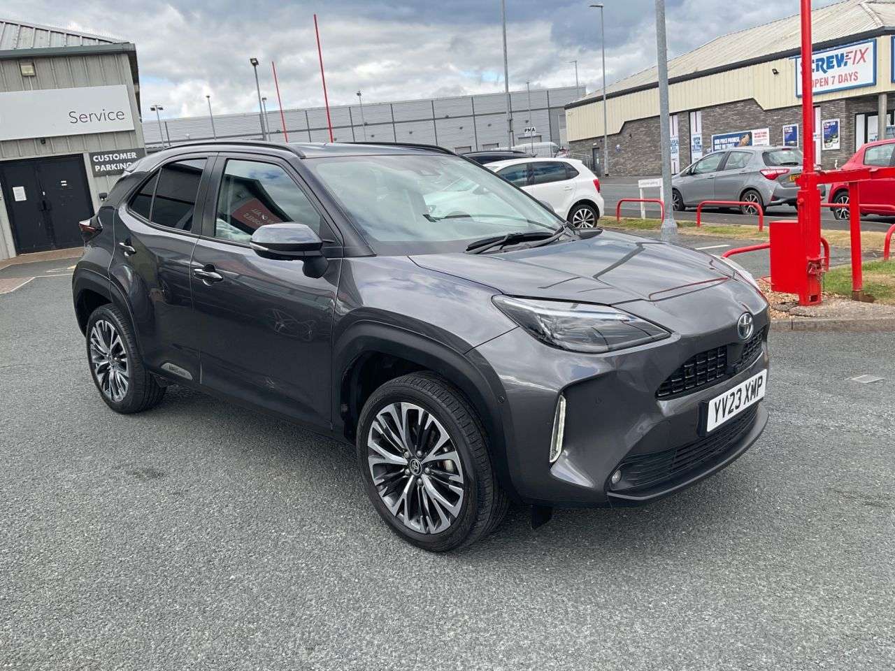 A 2023 TOYOTA YARIS CROSS 1.5 VVT-h Excel SUV 5dr Petrol Hybrid E-CVT AWD Euro 6 (s/s) (116 ps) A 2023 TOYOTA YARIS CROSS 1.5 VVT-h Excel SUV 5dr Petrol Hybrid E-CVT AWD Euro 6 (s/s) (116 ps)