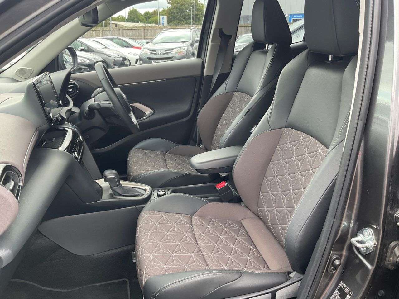 2023 TOYOTA YARIS CROSS 2023 TOYOTA YARIS CROSS