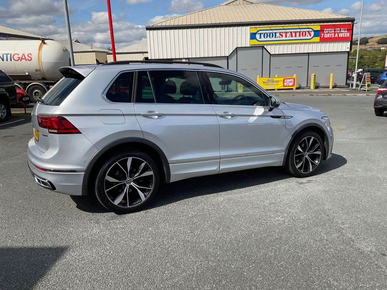 2021 VOLKSWAGEN TIGUAN 2021 VOLKSWAGEN TIGUAN