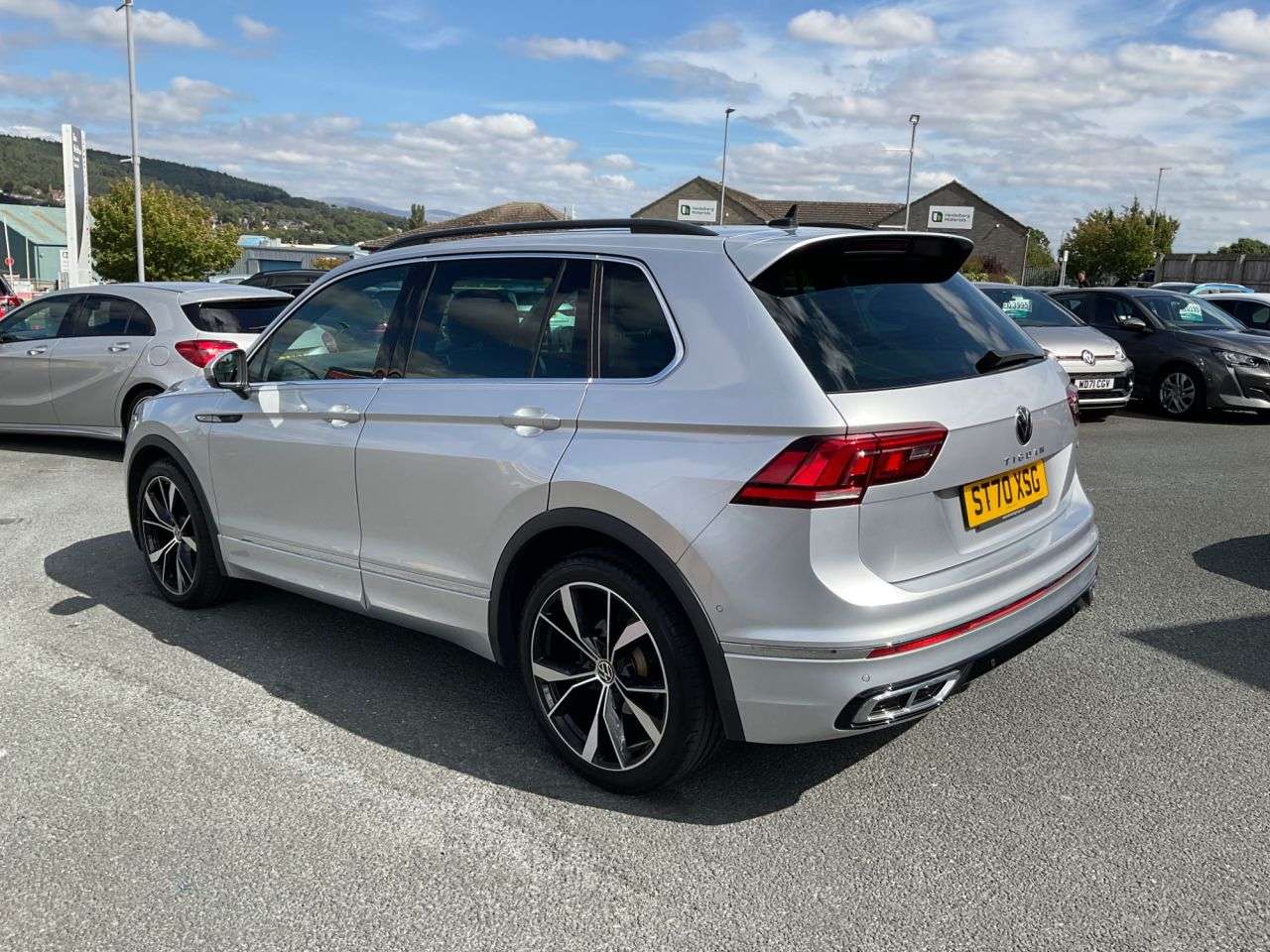 2021 VOLKSWAGEN TIGUAN 2021 VOLKSWAGEN TIGUAN