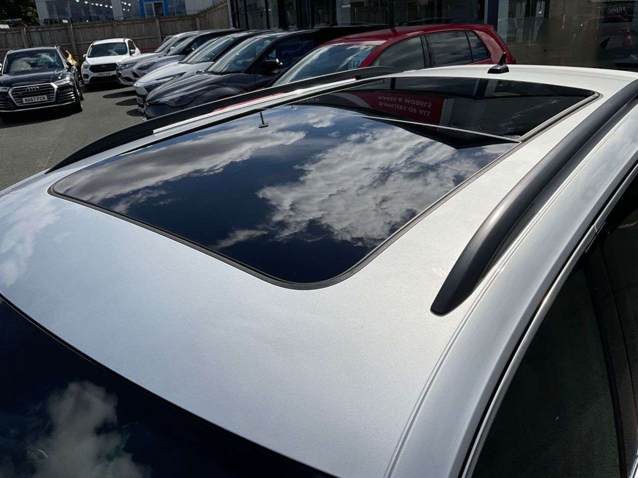 2021 VOLKSWAGEN TIGUAN 2021 VOLKSWAGEN TIGUAN