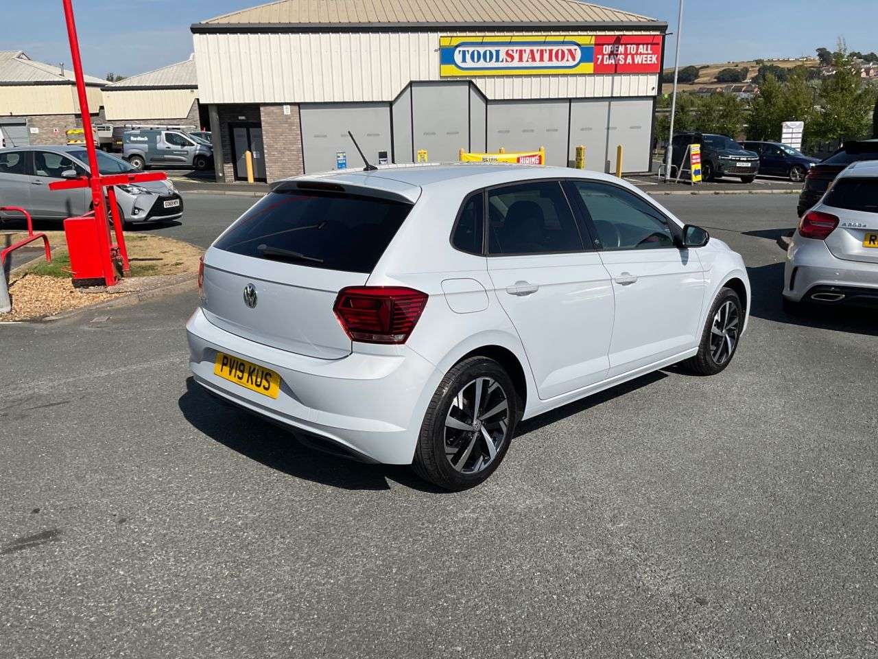 2019 VOLKSWAGEN POLO 2019 VOLKSWAGEN POLO