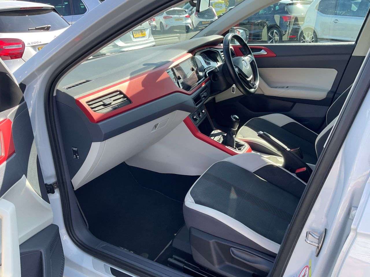 2019 VOLKSWAGEN POLO 2019 VOLKSWAGEN POLO