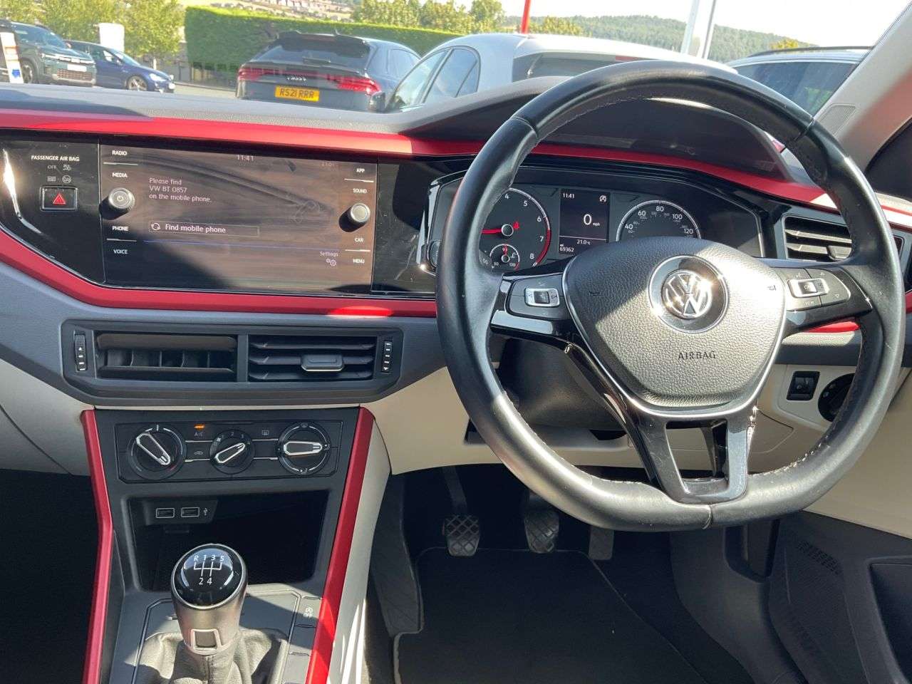 2019 VOLKSWAGEN POLO 2019 VOLKSWAGEN POLO