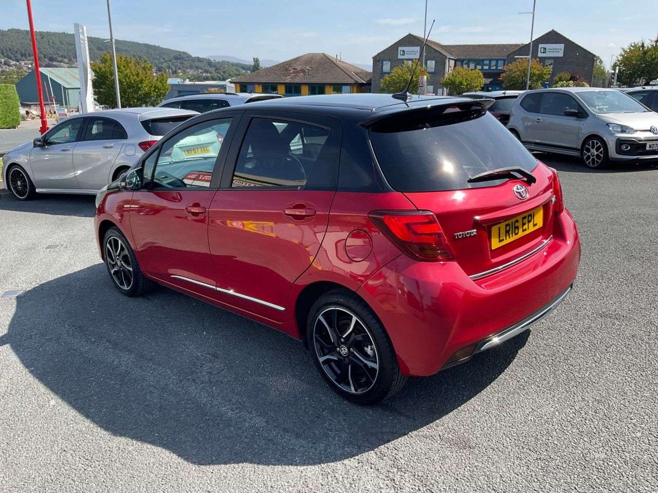 2016 TOYOTA YARIS 2016 TOYOTA YARIS