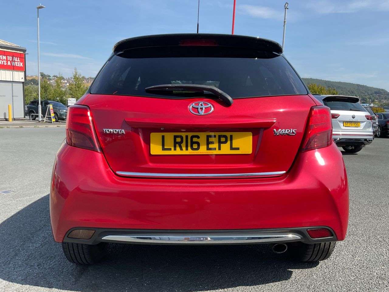 2016 TOYOTA YARIS 2016 TOYOTA YARIS