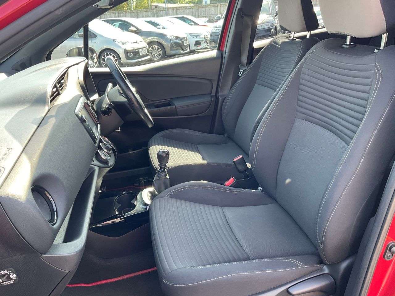 2016 TOYOTA YARIS 2016 TOYOTA YARIS