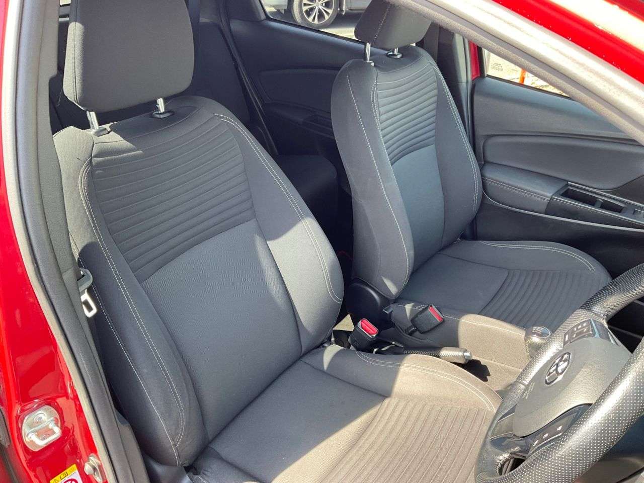 2016 TOYOTA YARIS 2016 TOYOTA YARIS