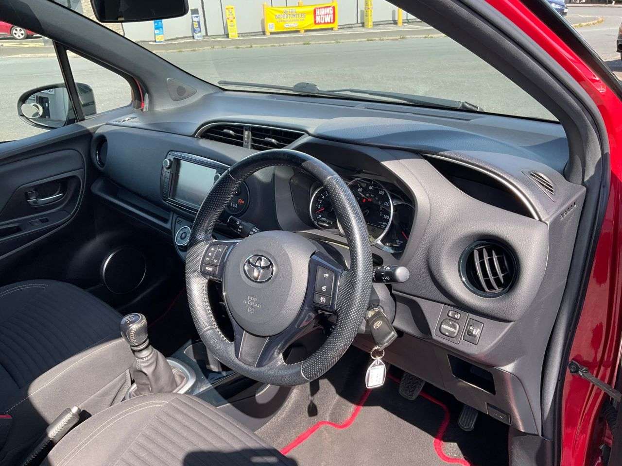 2016 TOYOTA YARIS 2016 TOYOTA YARIS