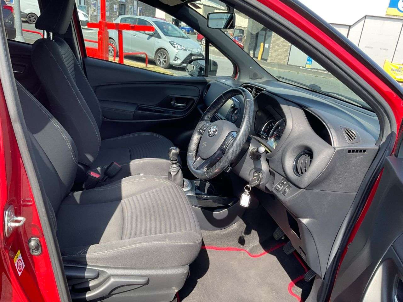 2016 TOYOTA YARIS 2016 TOYOTA YARIS