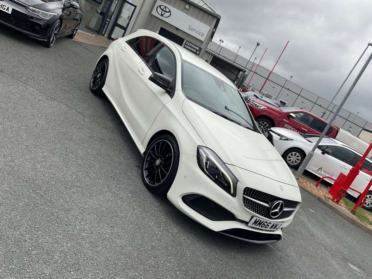 A 2017 MERCEDES-BENZ A CLASS 2.1 A200d AMG Line (Premium) Hatchback 5dr Diesel 7G-DCT Euro 6 (s/s) (136 A 2017 MERCEDES-BENZ A CLASS 2.1 A200d AMG Line (Premium) Hatchback 5dr Diesel 7G-DCT Euro 6 (s/s) (136
