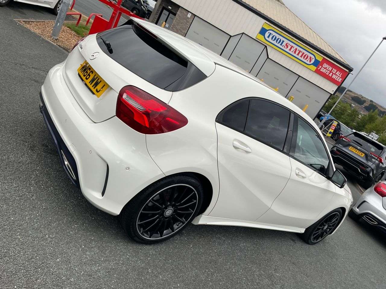 2017 MERCEDES-BENZ A CLASS 2017 MERCEDES-BENZ A CLASS