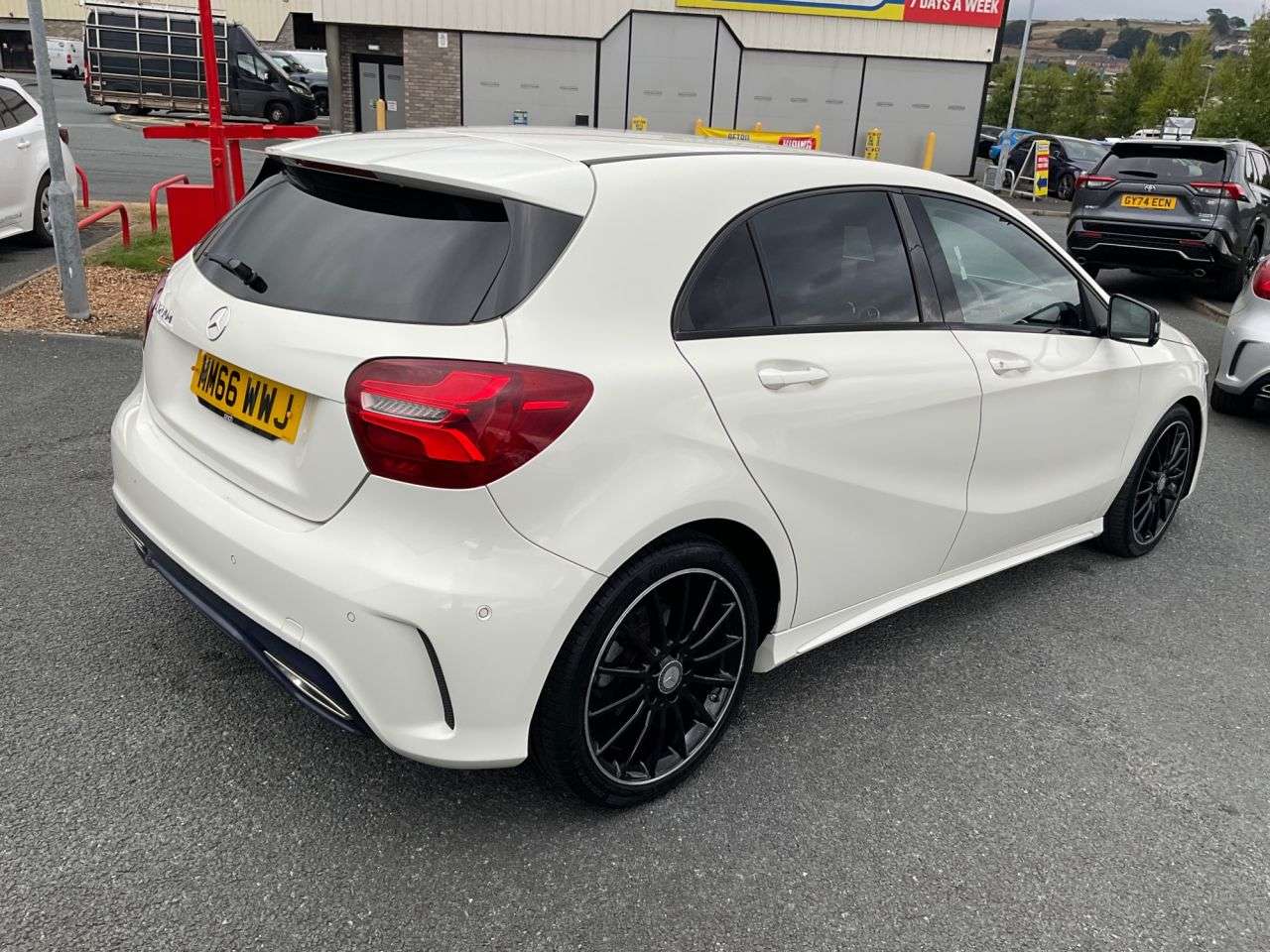 2017 MERCEDES-BENZ A CLASS 2017 MERCEDES-BENZ A CLASS