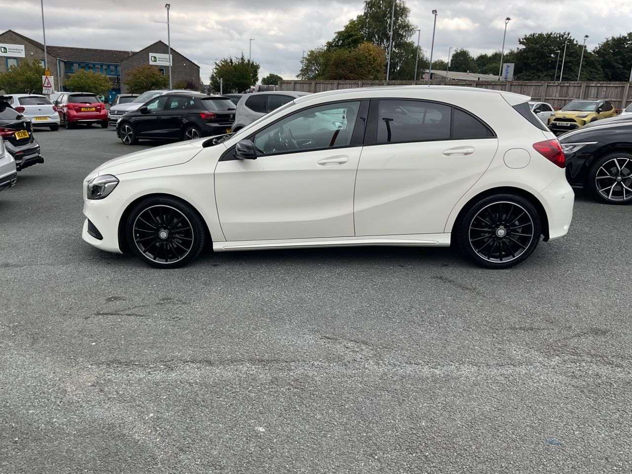 2017 MERCEDES-BENZ A CLASS 2017 MERCEDES-BENZ A CLASS