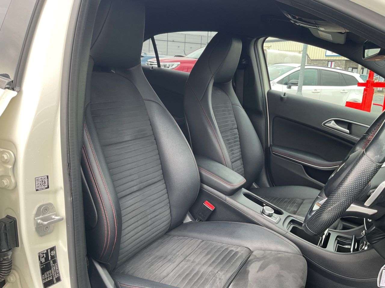2017 MERCEDES-BENZ A CLASS 2017 MERCEDES-BENZ A CLASS