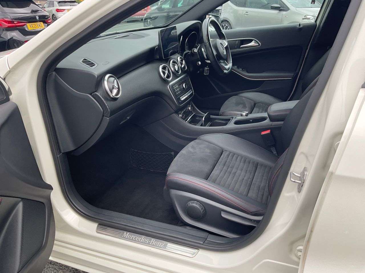 2017 MERCEDES-BENZ A CLASS 2017 MERCEDES-BENZ A CLASS