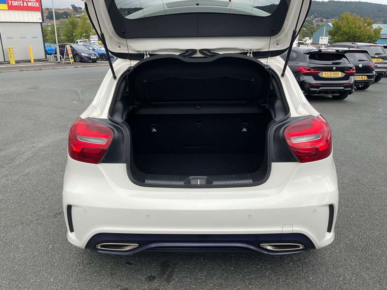 2017 MERCEDES-BENZ A CLASS 2017 MERCEDES-BENZ A CLASS