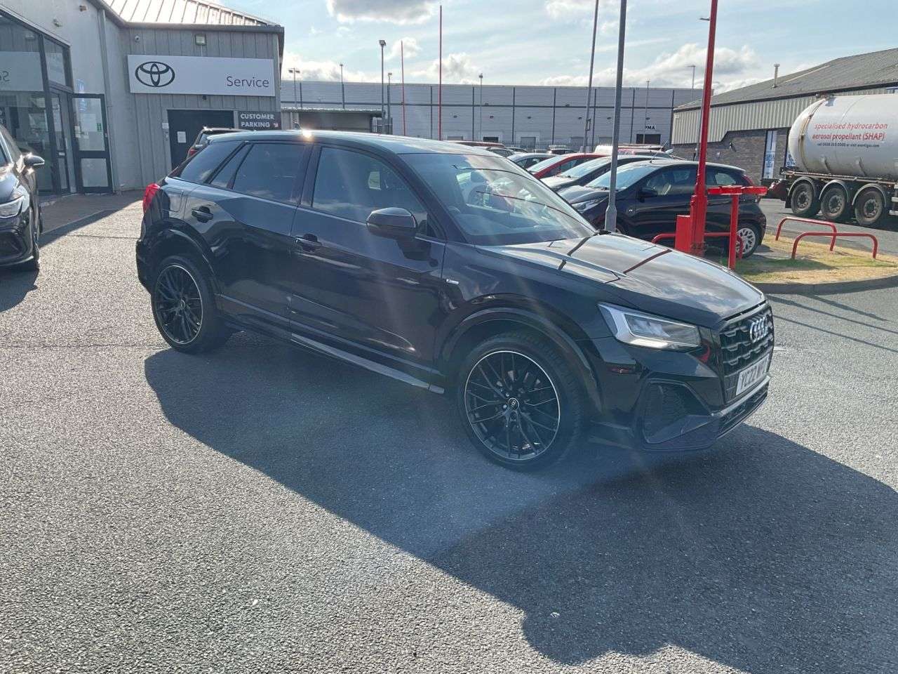 A 2022 AUDI Q2 1.5 TFSI CoD 35 Black Edition SUV 5dr Petrol S Tronic Euro 6 (s/s) (150 ps) A 2022 AUDI Q2 1.5 TFSI CoD 35 Black Edition SUV 5dr Petrol S Tronic Euro 6 (s/s) (150 ps)