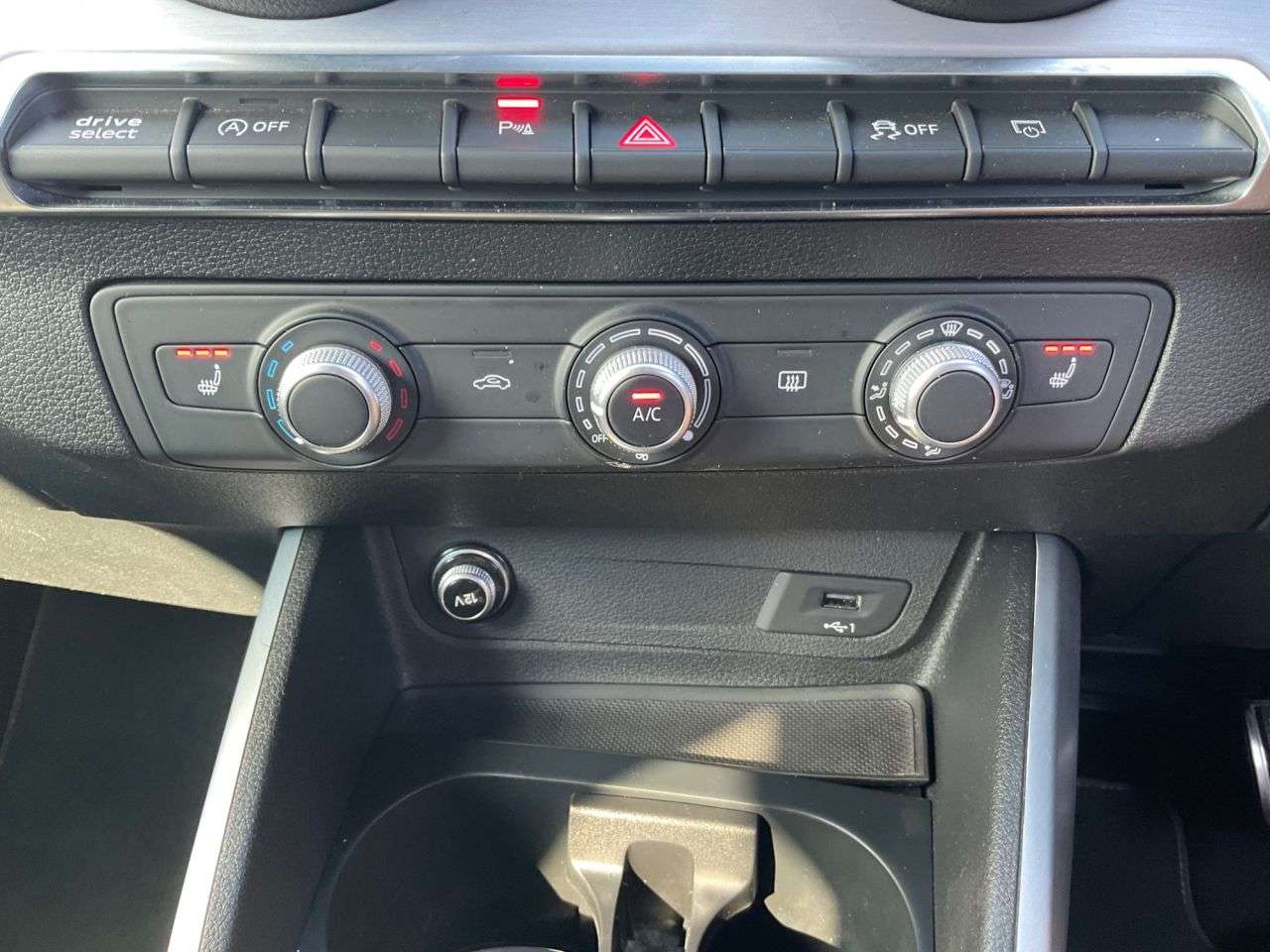 2022 AUDI Q2 2022 AUDI Q2