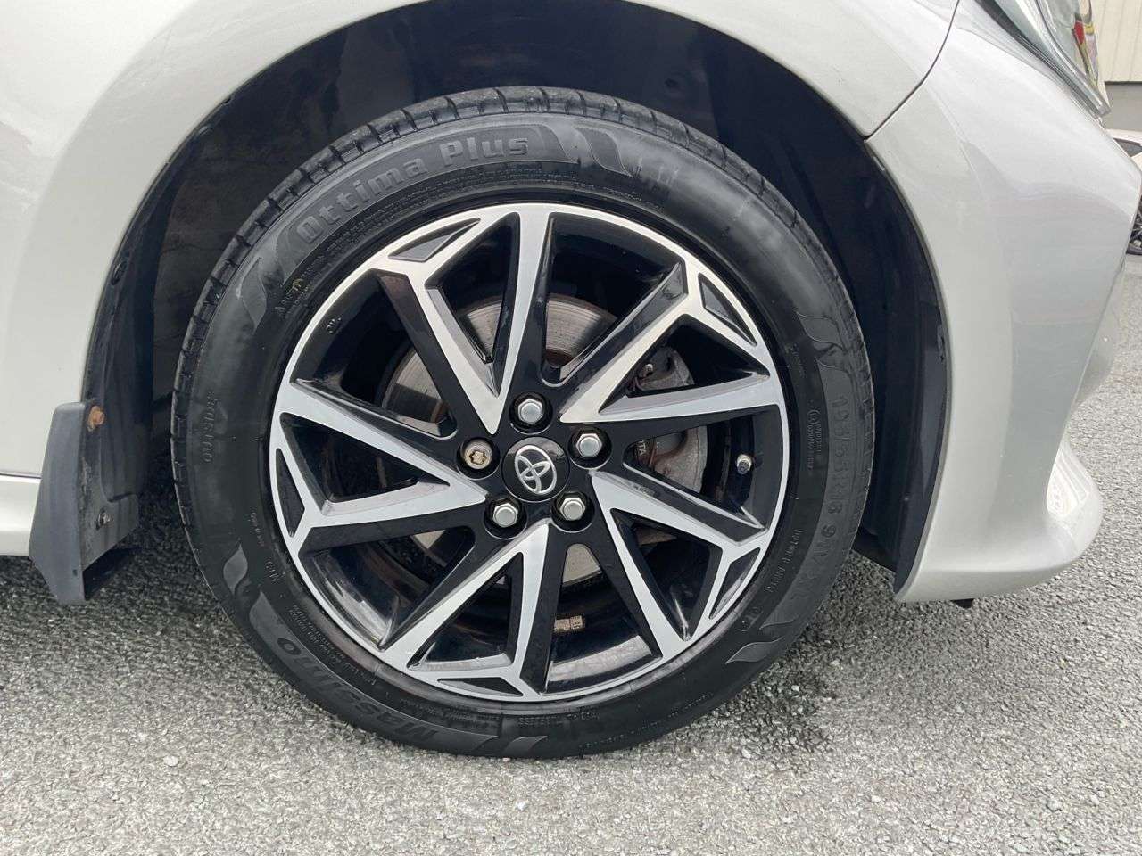 2021 TOYOTA YARIS 2021 TOYOTA YARIS