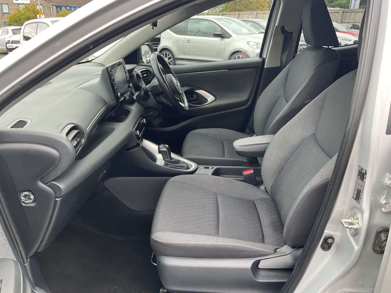 2021 TOYOTA YARIS 2021 TOYOTA YARIS