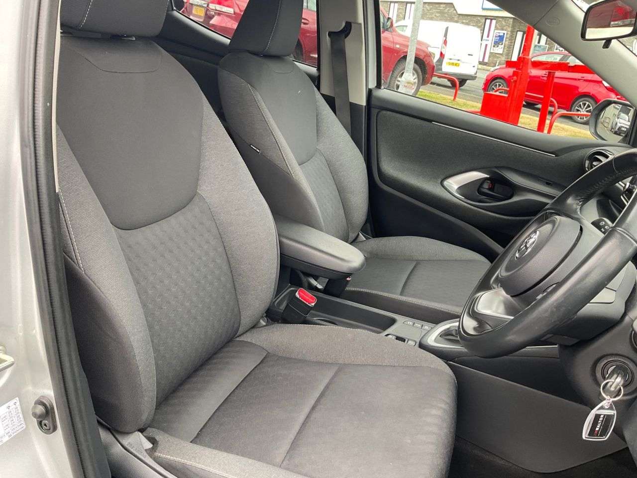 2021 TOYOTA YARIS 2021 TOYOTA YARIS
