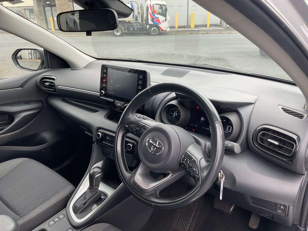 2021 TOYOTA YARIS 2021 TOYOTA YARIS