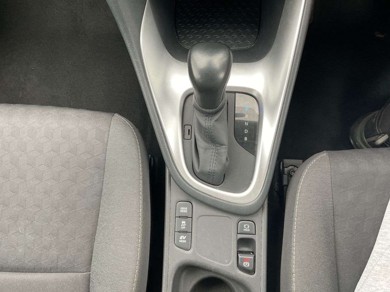 2021 TOYOTA YARIS 2021 TOYOTA YARIS