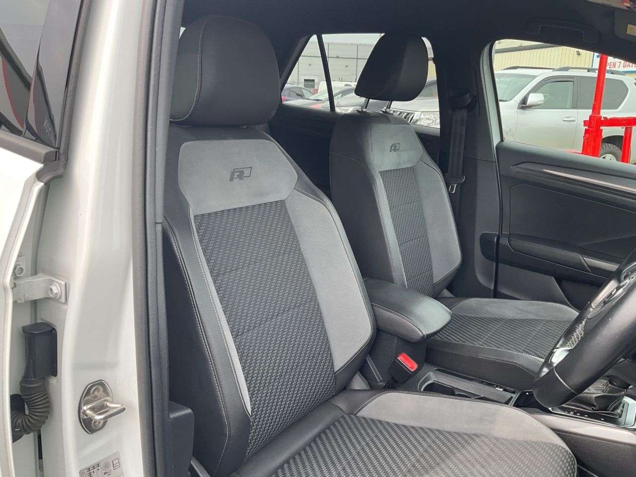2019 VOLKSWAGEN T-ROC 2019 VOLKSWAGEN T-ROC