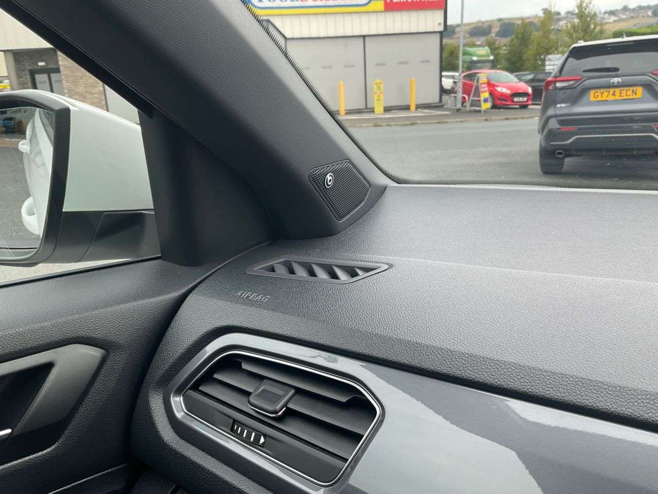2019 VOLKSWAGEN T-ROC 2019 VOLKSWAGEN T-ROC