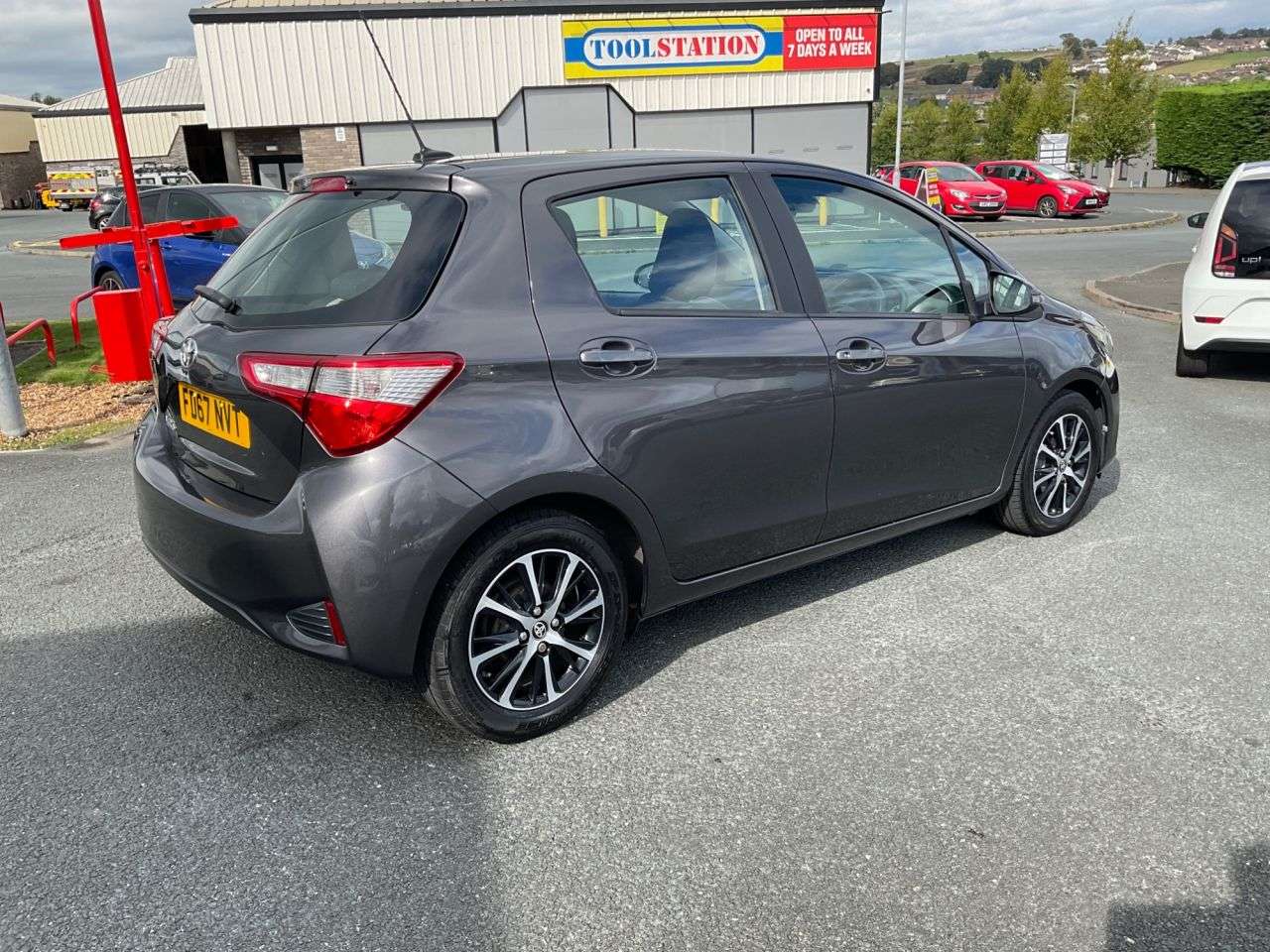 2017 TOYOTA YARIS 2017 TOYOTA YARIS