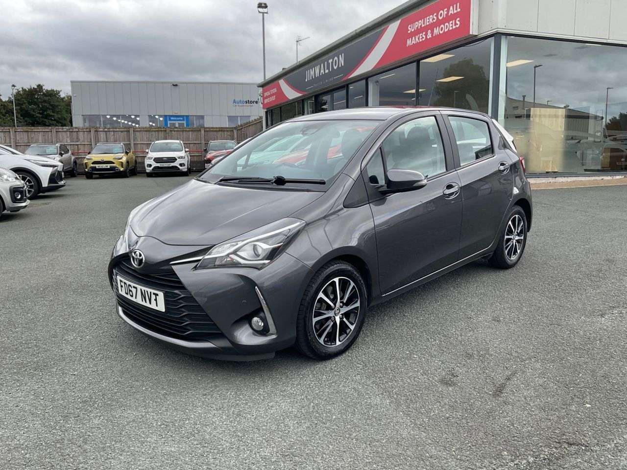 2017 TOYOTA YARIS 2017 TOYOTA YARIS