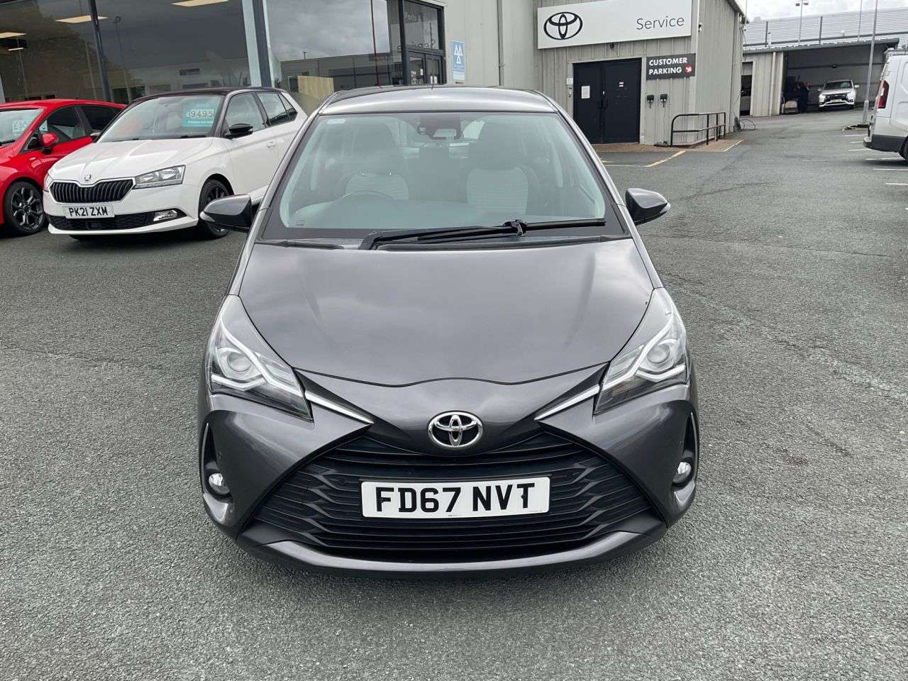 2017 TOYOTA YARIS 2017 TOYOTA YARIS