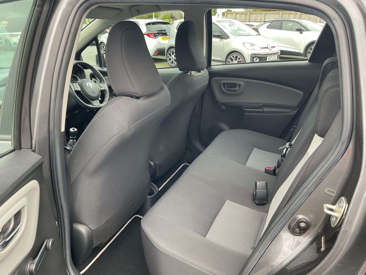 2017 TOYOTA YARIS 2017 TOYOTA YARIS