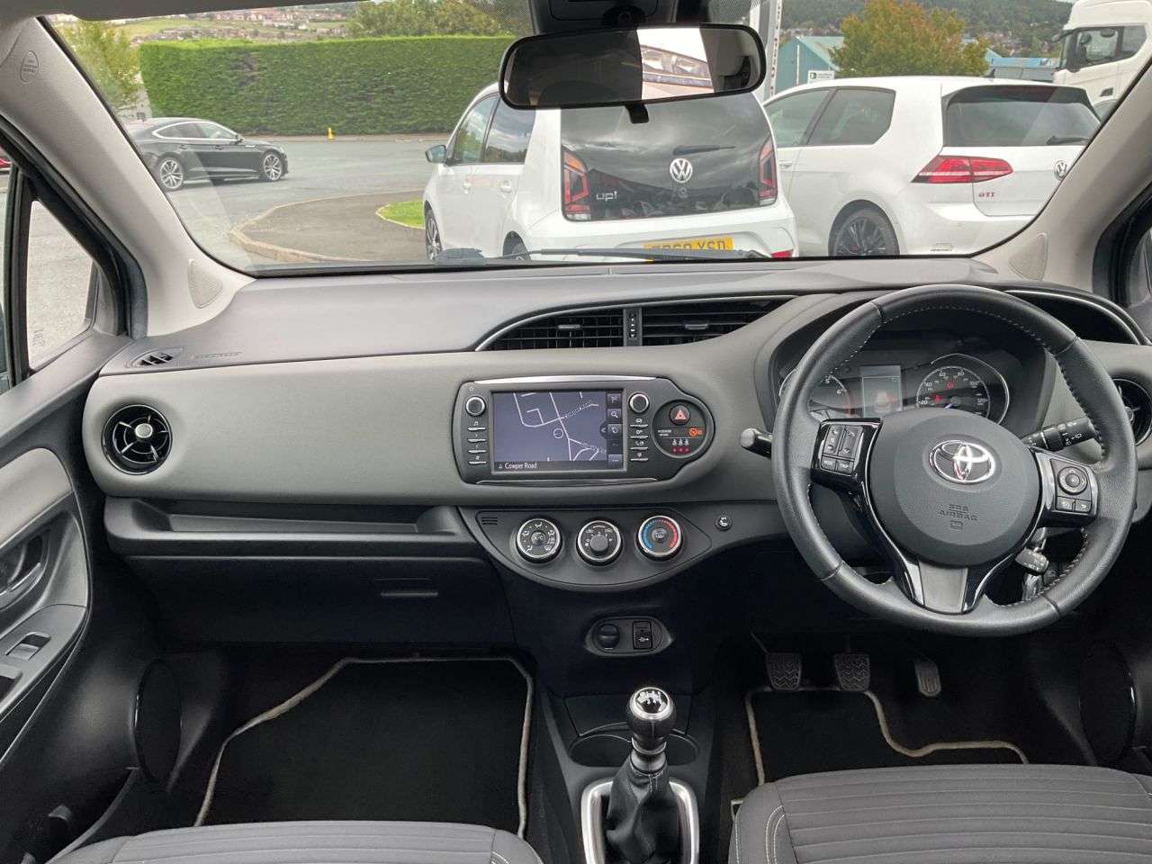 2017 TOYOTA YARIS 2017 TOYOTA YARIS
