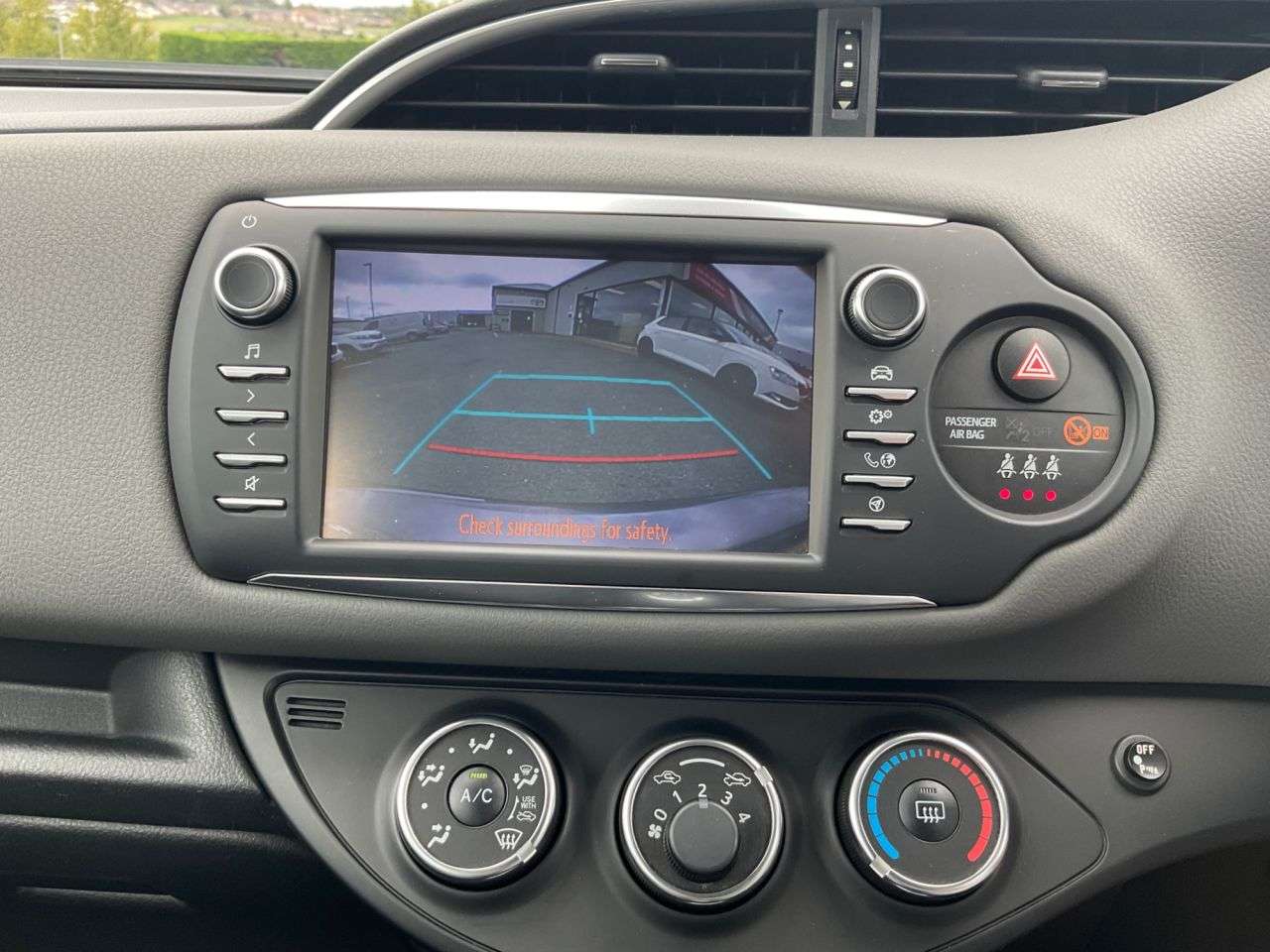 2017 TOYOTA YARIS 2017 TOYOTA YARIS