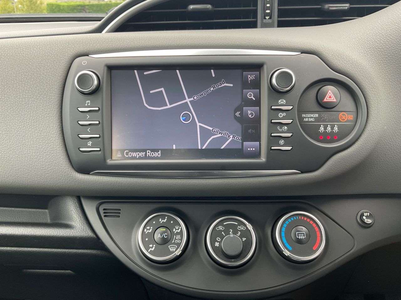 2017 TOYOTA YARIS 2017 TOYOTA YARIS