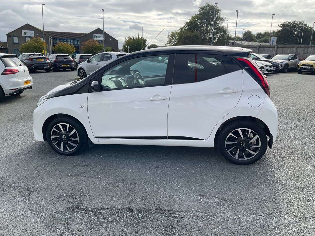 2022 TOYOTA AYGO 2022 TOYOTA AYGO
