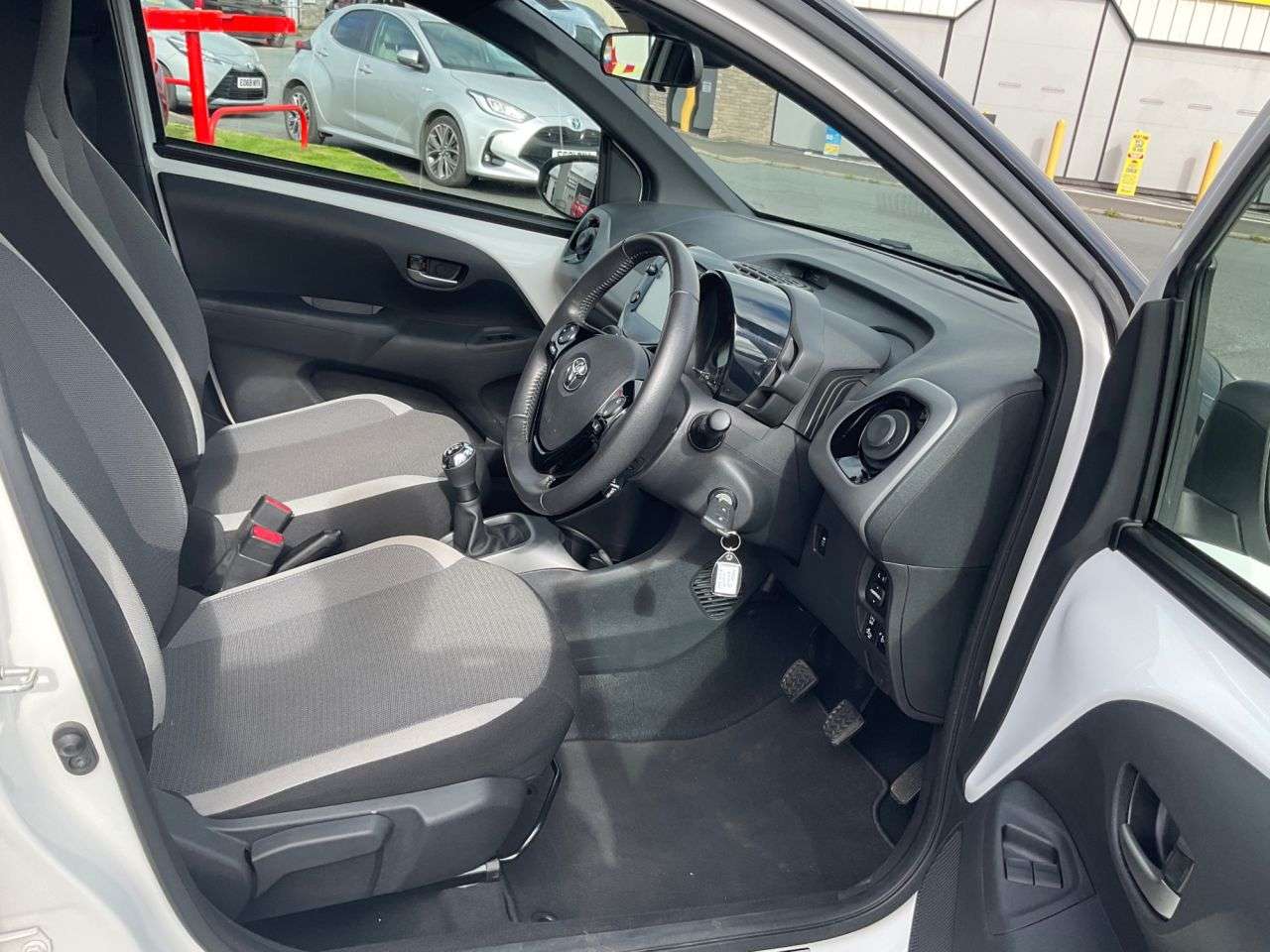 2022 TOYOTA AYGO 2022 TOYOTA AYGO