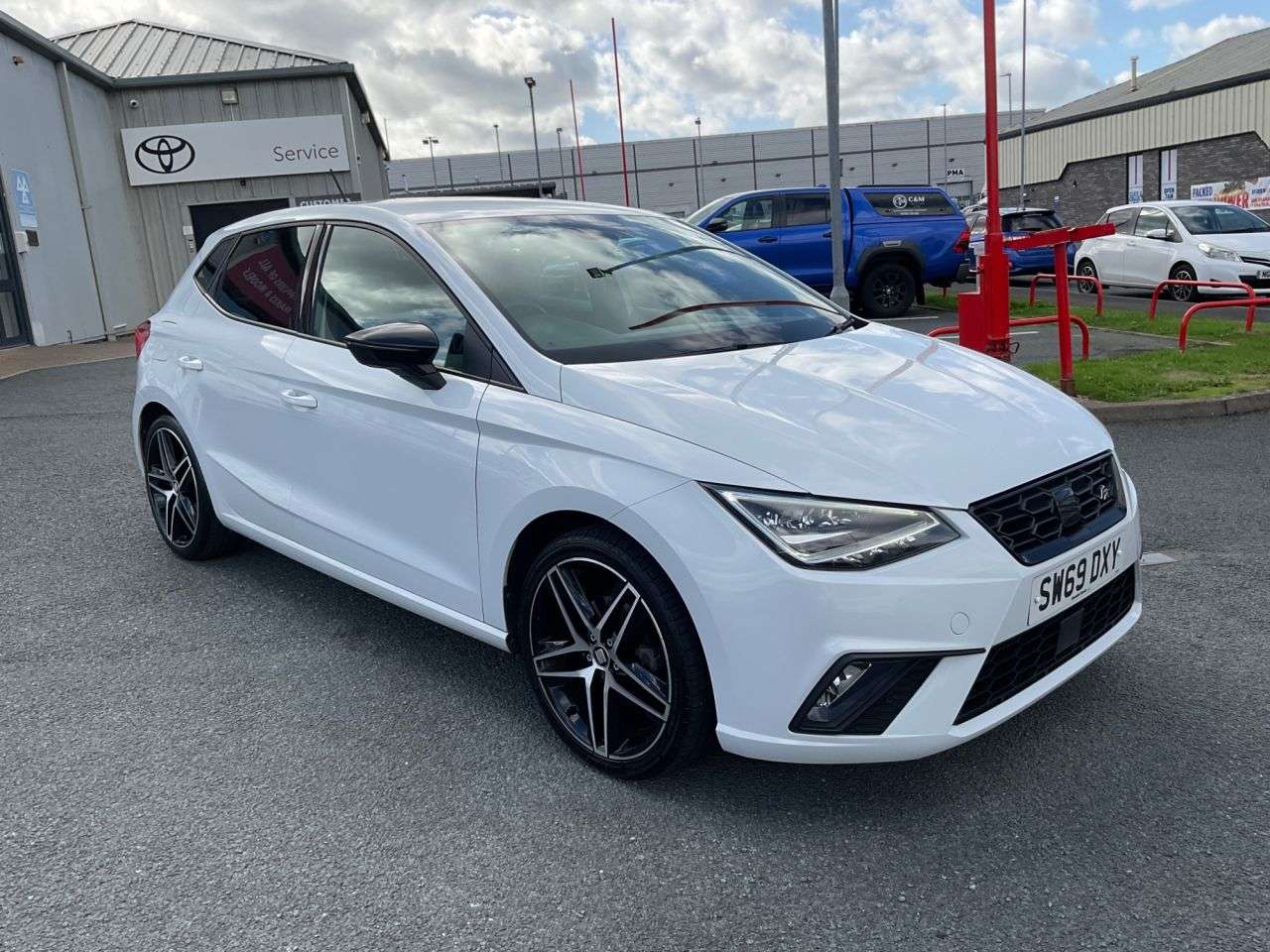 A 2019 SEAT IBIZA 1.0 TSI FR Sport Hatchback 5dr Petrol Manual Euro 6 (s/s) GPF (115 ps) A 2019 SEAT IBIZA 1.0 TSI FR Sport Hatchback 5dr Petrol Manual Euro 6 (s/s) GPF (115 ps)